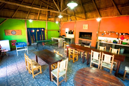 Amplio lugar común bien equipado.